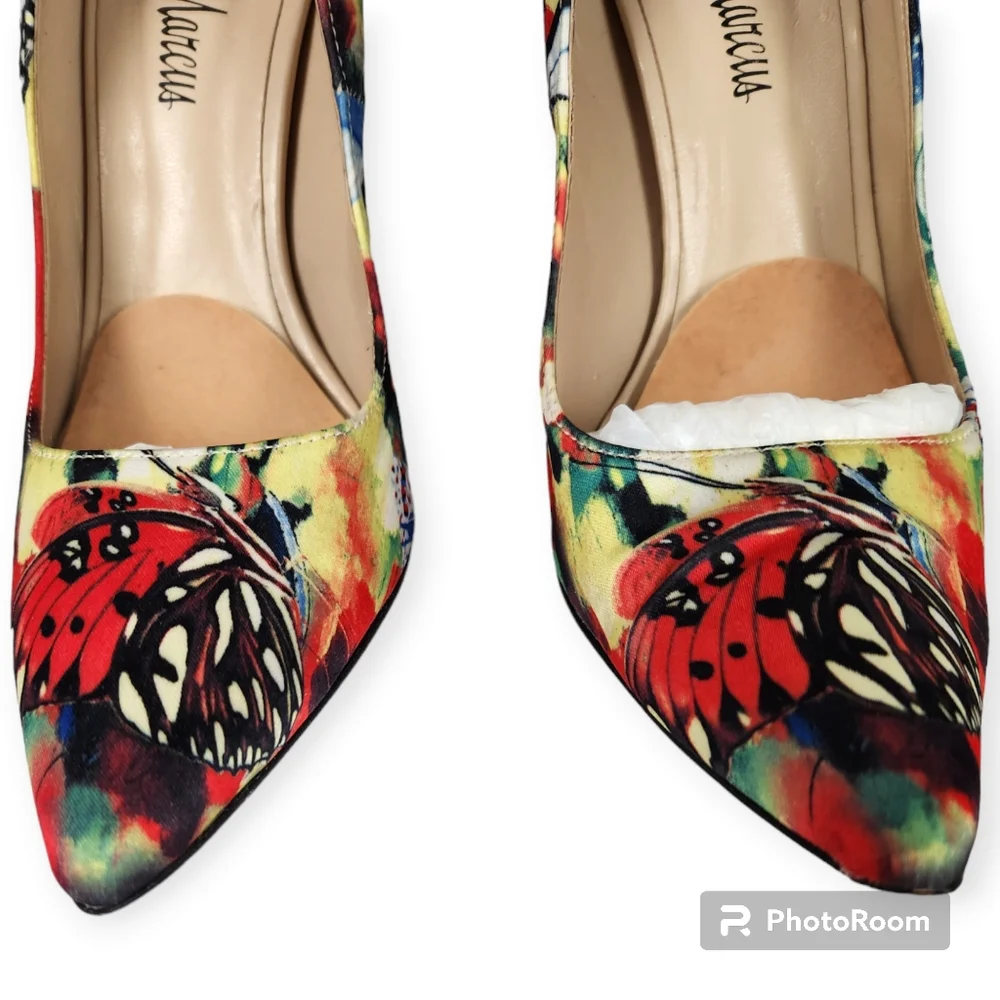 Neiman Marcus Multicolor Butterfly Print Bow Accent Pumps - Picture 6 of 16